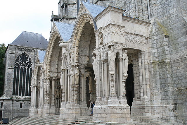 Chartres Cathedral North Porch NW 2007 08 31.jpg