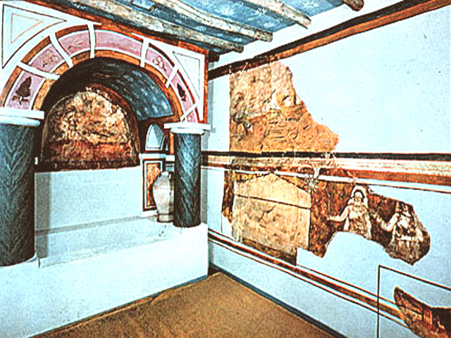 Dura Europos baptistry overview.jpg