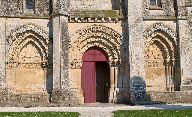 Facade ouest bas.jpg